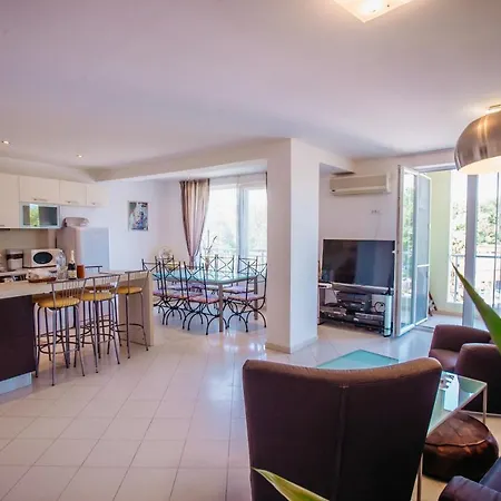 Hotel apartamentowy Mng Yassen Słoneczny Brzeg