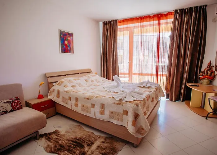 Mng Yassen 아파트호텔 써니비치