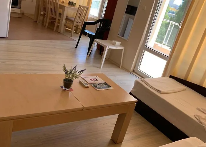 Mng Yassen 아파트호텔 4*