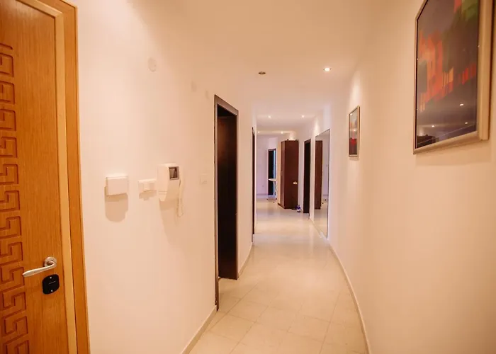 Mng Yassen Aparthotel 4*