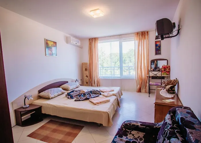 Mng Yassen Aparthotel 4*