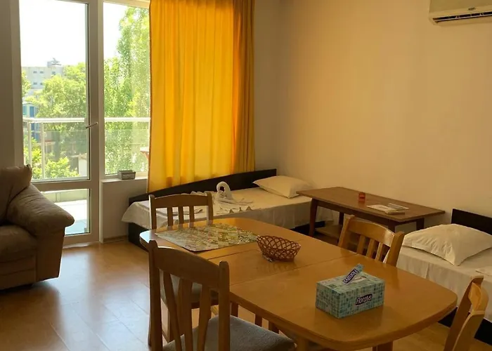 Mng Yassen Aparthotel 4*