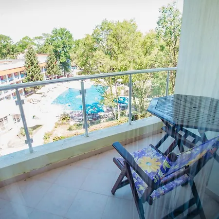 מלון דירות Mng Yassen 4*