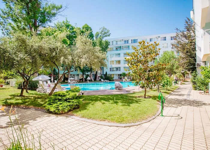 شقة فندقية Mng Yassen 4*