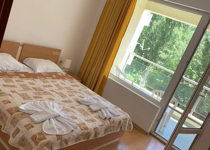 Mng Yassen 4* ساني بيتش